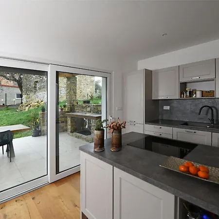 Caprisa * Копер